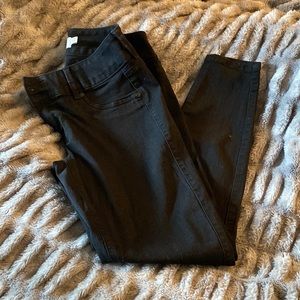 Torrid Black Skinny Jegging! Very Gently used! No fading! Color is a rich black!